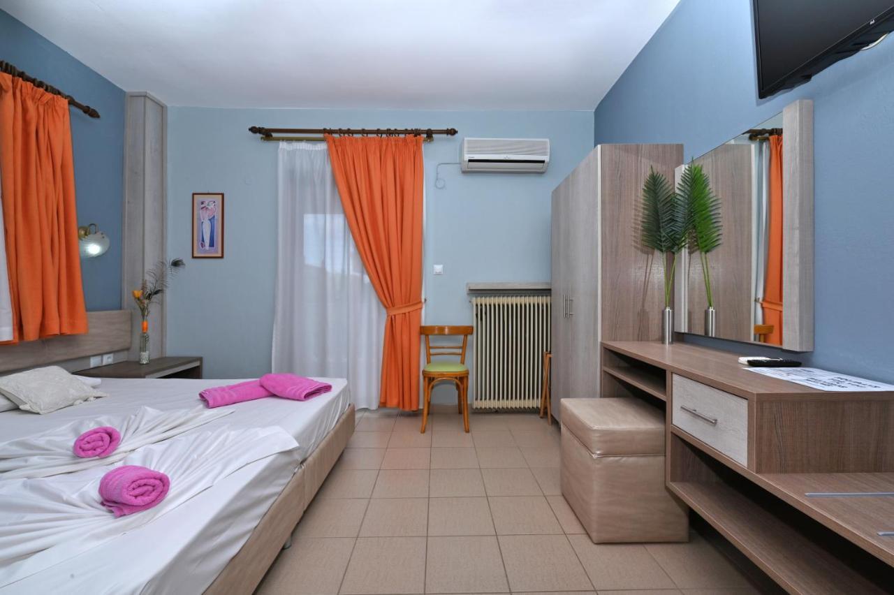 Dionisos Palms Apartments باراليا ديونيسيو المظهر الخارجي الصورة