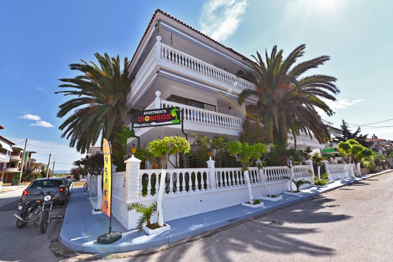 Dionisos Palms Apartments باراليا ديونيسيو المظهر الخارجي الصورة