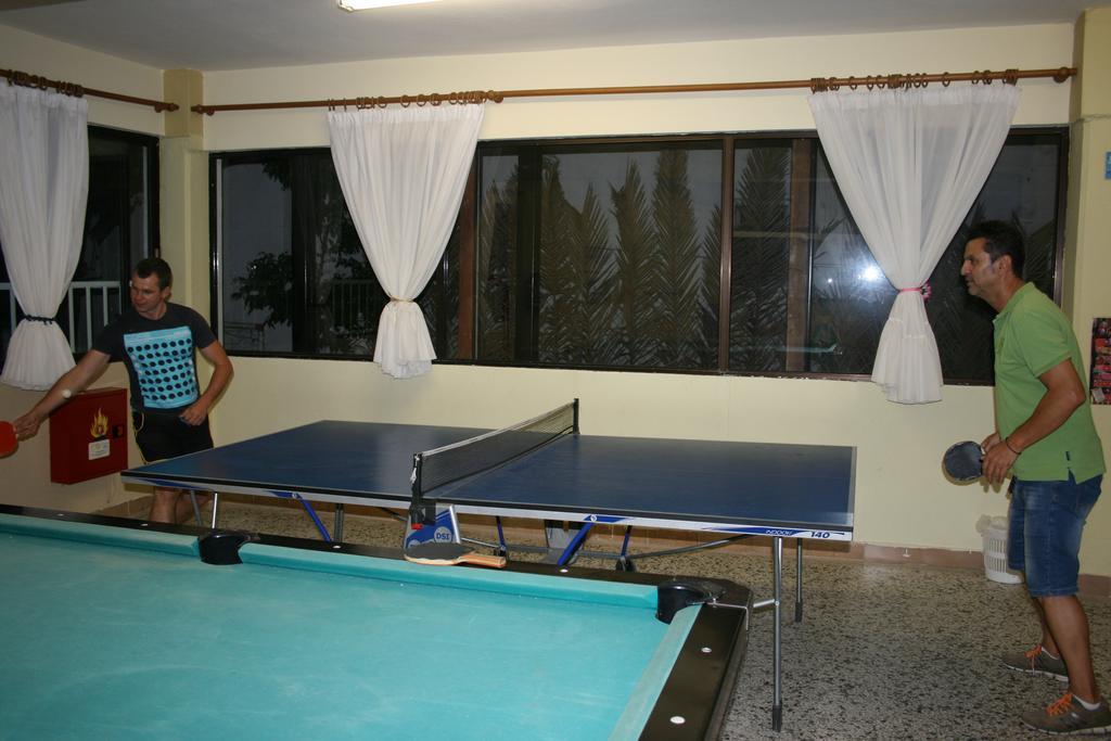 Dionisos Palms Apartments باراليا ديونيسيو المظهر الخارجي الصورة