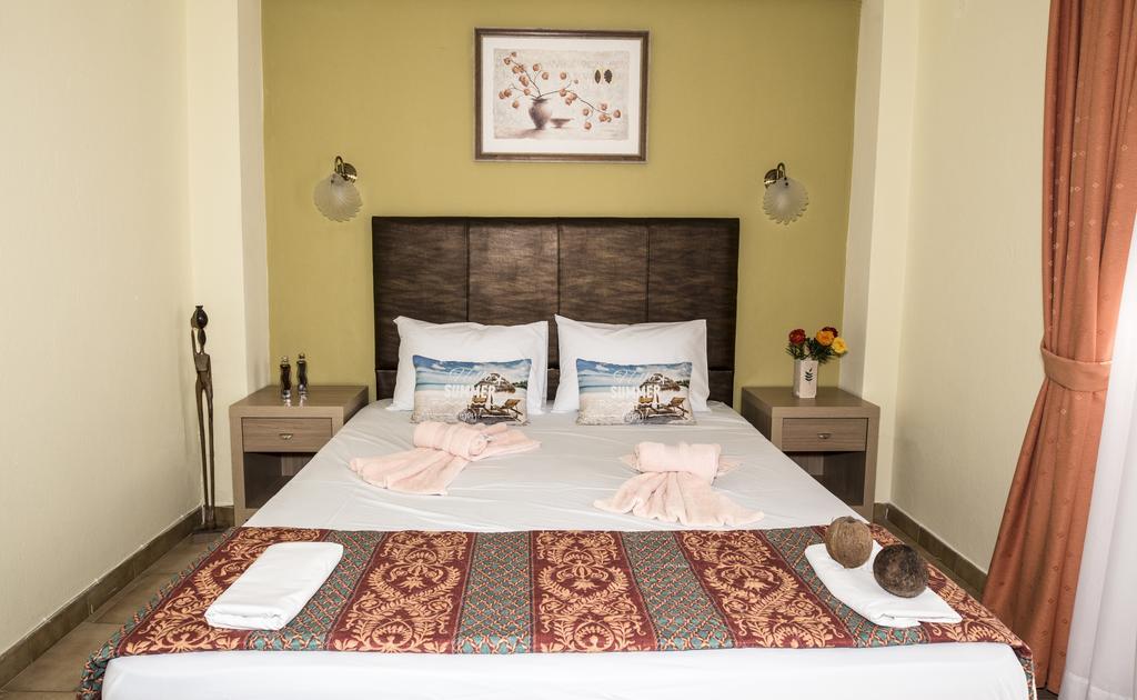Dionisos Palms Apartments باراليا ديونيسيو المظهر الخارجي الصورة