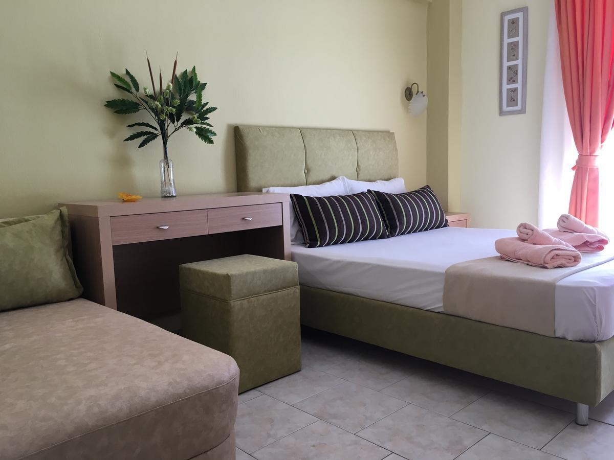 Dionisos Palms Apartments باراليا ديونيسيو المظهر الخارجي الصورة