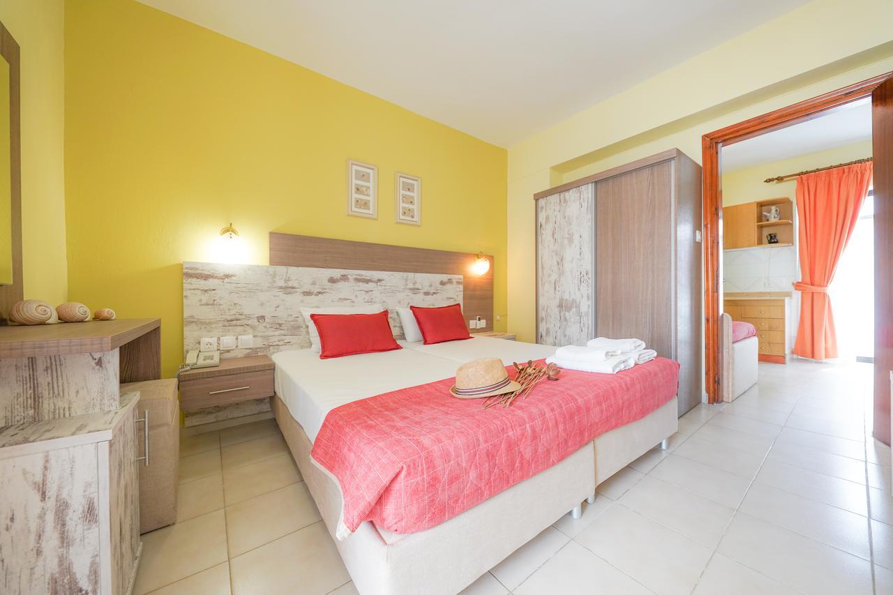 Dionisos Palms Apartments باراليا ديونيسيو المظهر الخارجي الصورة