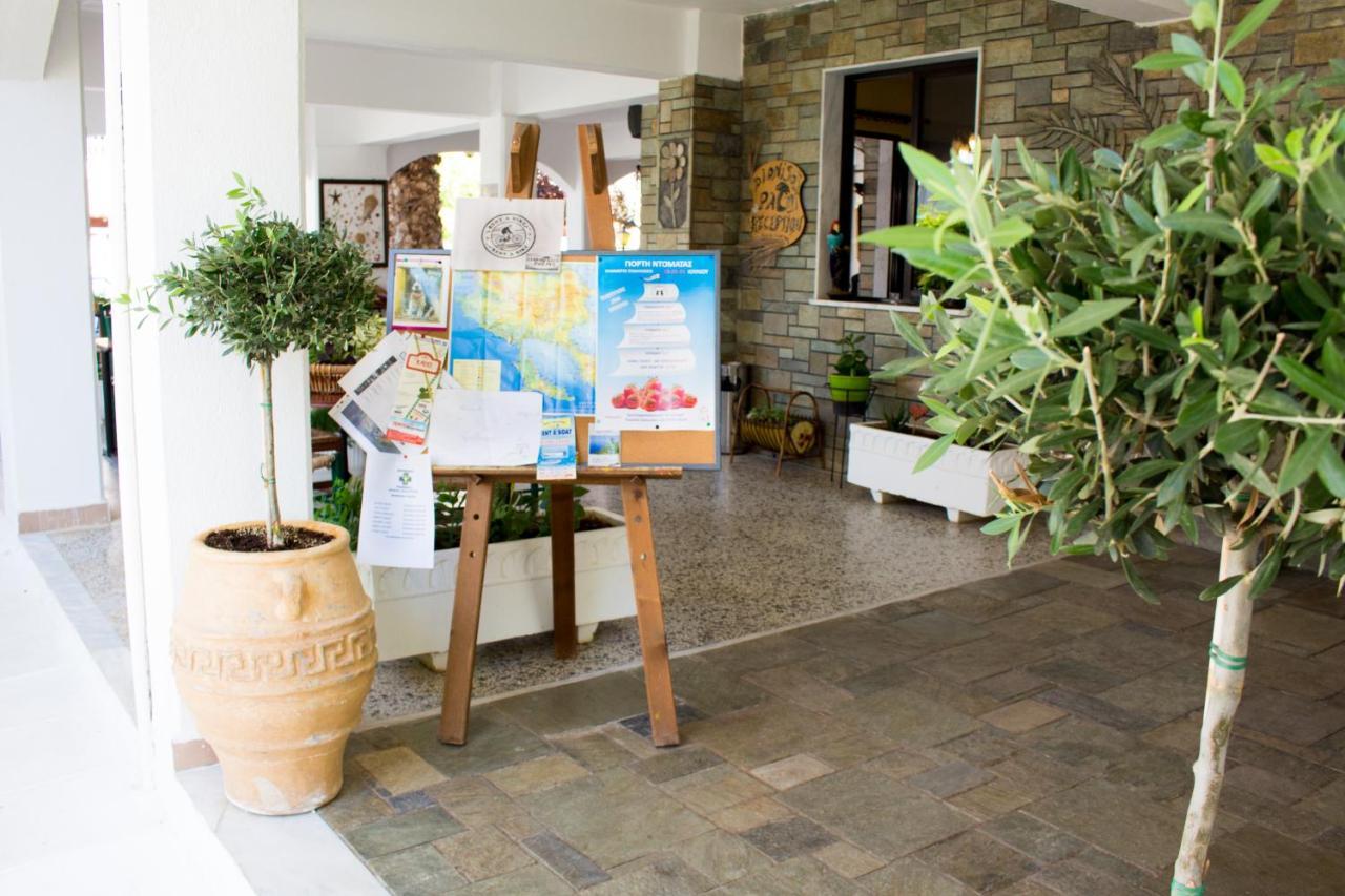 Dionisos Palms Apartments باراليا ديونيسيو المظهر الخارجي الصورة
